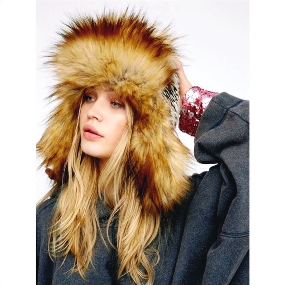 free people Accessories - NWT Wild thing faux fur trapper